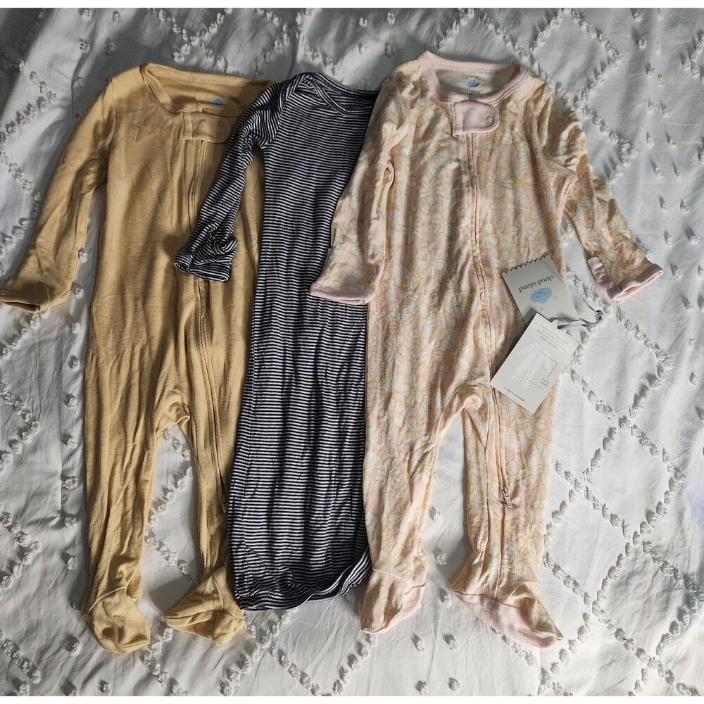 Baby Sleeper & Gown Bundle – Cloud Island & Carter’s (3–6M)